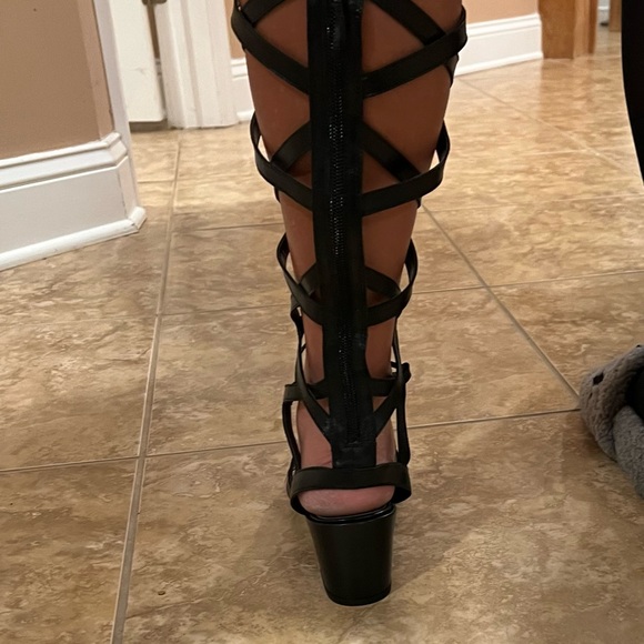 BNWT STUART WEITZMAN GLADIATOR SANDLES - Picture 3 of 12